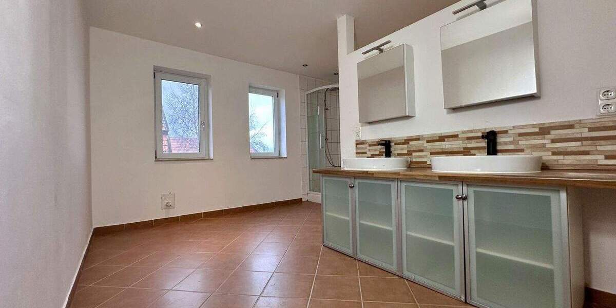 Modernisiertes Raumwunder (200m²) mit Kamin & neuem Standard - 25 Min. nach Kassel 6 zimmer