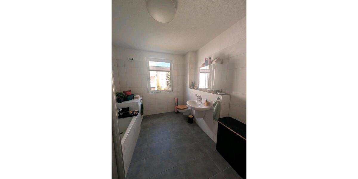 Etagenwohnung Sangerhausen - 3 Zimmer, 80 m&sup2;, 993&euro; | Angebot:26412768
