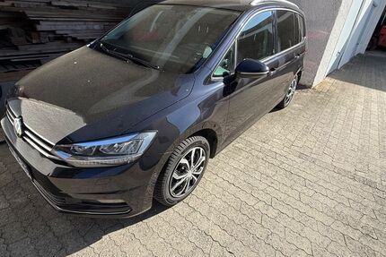 VW Touran 256.500 km 12.990 &euro; Unterschleißheim 85716