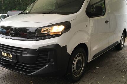 Opel Vivaro 3.452 km 26.980 € Berlin 10315