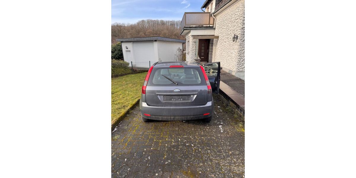 Ford Fiesta 224.000 km 1.750 &euro; Steinebach 57520