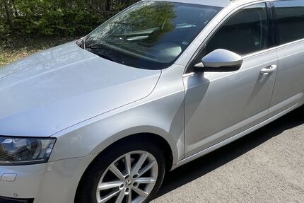 Skoda Octavia 114.000 km 9.500 &euro; Kassel 34121