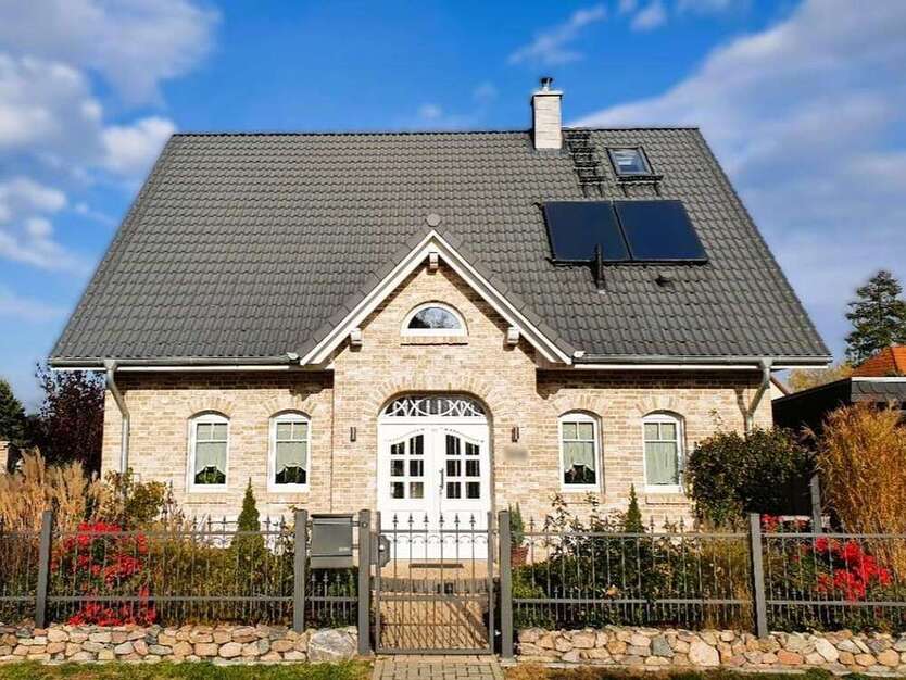 Haus zum Kaufen in Oberkrämer 684.000 € 142.56 m²
