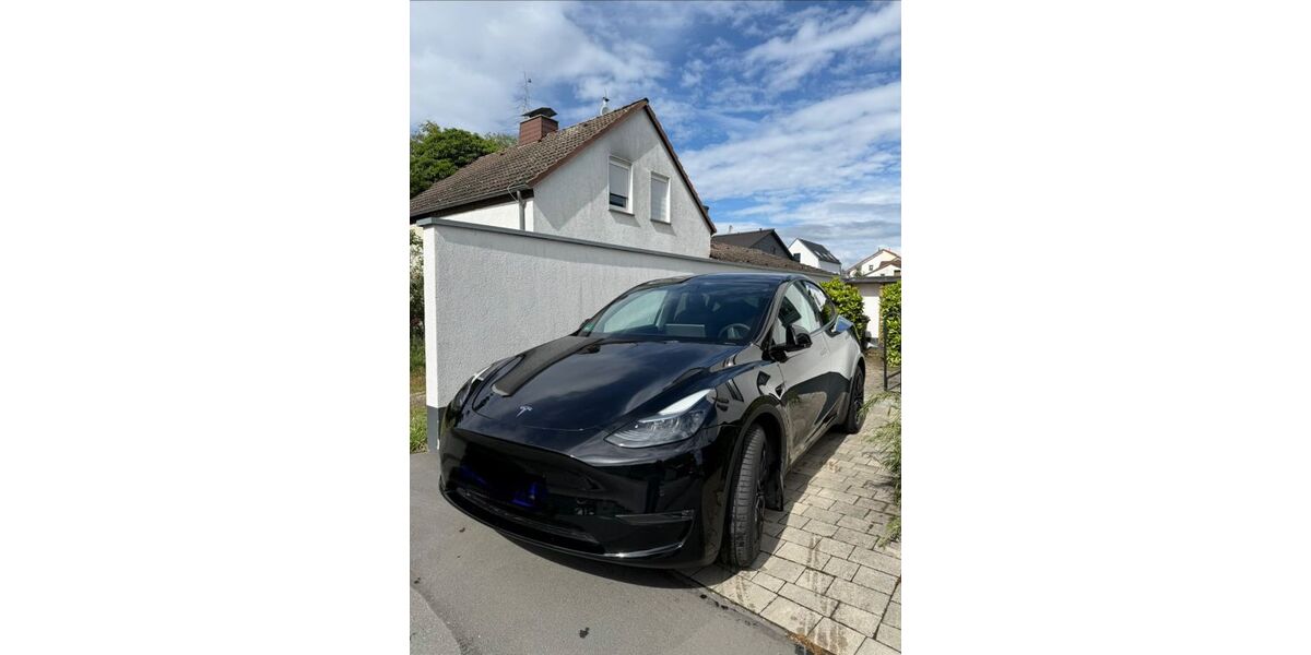 Tesla Model Y 66.688 km 34.400 &euro; Darmstadt 64295
