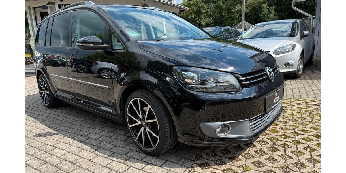 VW Touran 112.716 km 10.950 &euro; Löhne 32584