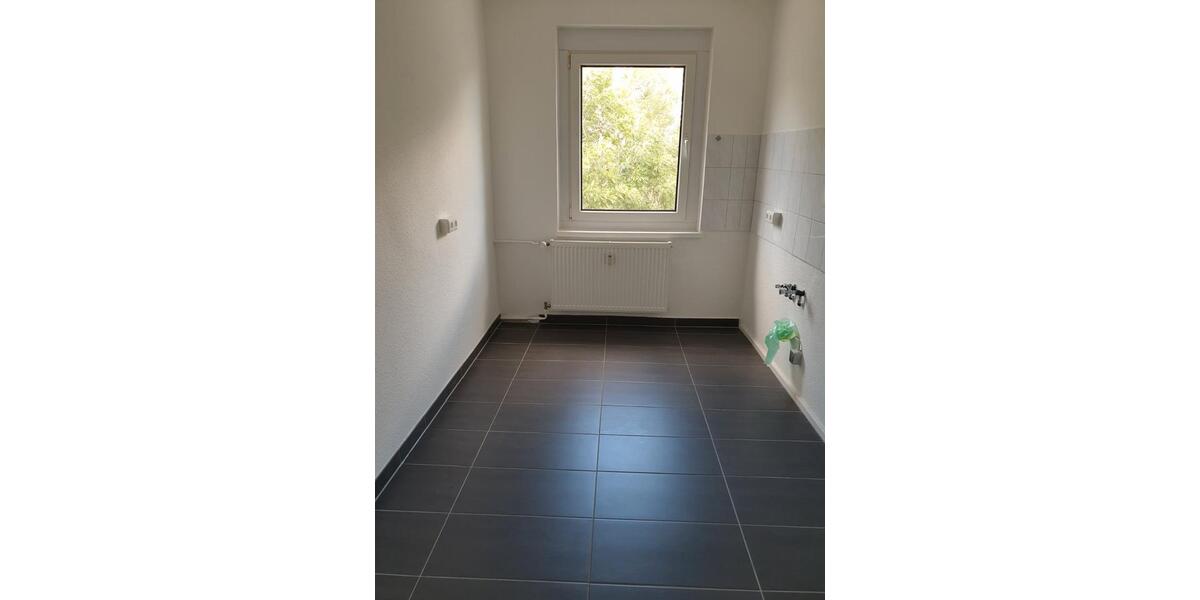 Etagenwohnung Ballenstedt - 4 Zimmer, 88 m&sup2;, 615&euro; | Angebot:26276166
