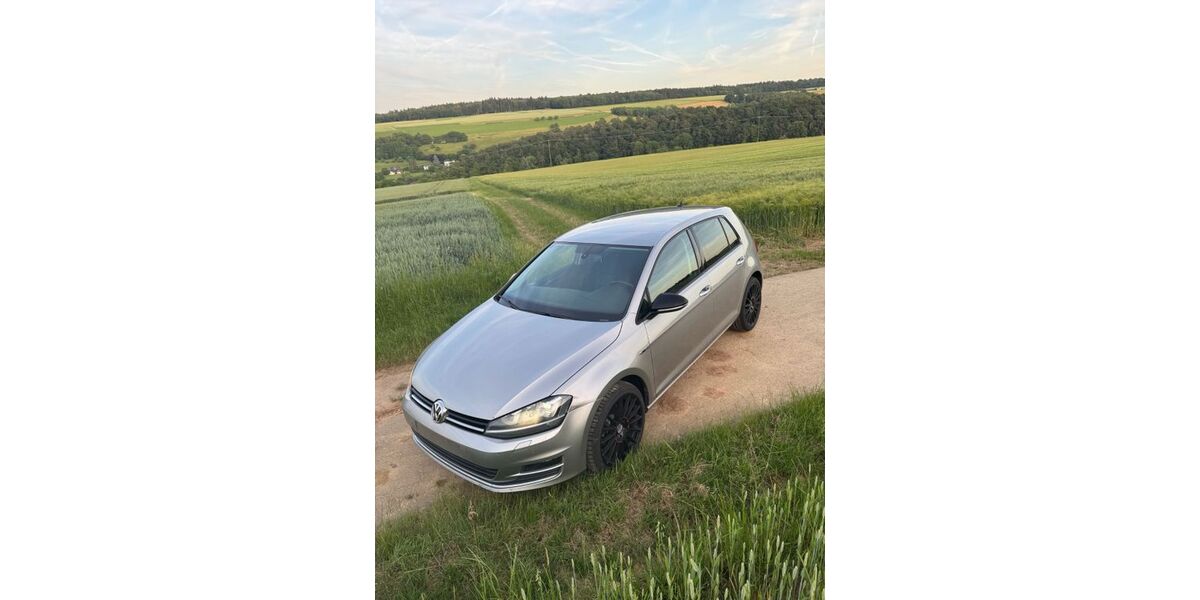 VW Golf 166.900 km 7.900 &euro; Trimport 54636