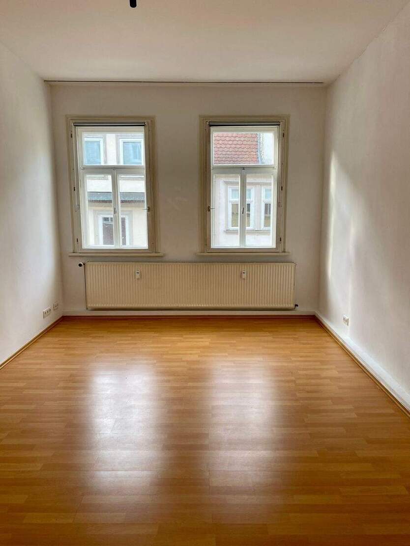 Zentrales Wohnen mit Charme: 4-Zimmer-Altbauwohnung in Coburg inkl. EBK 4 zimmer