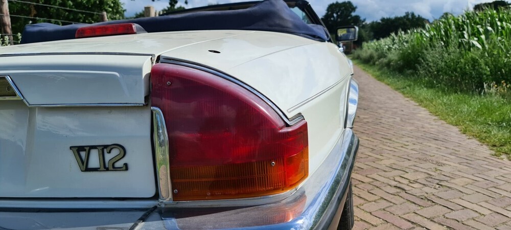XJS
