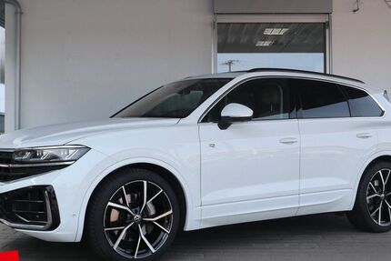 VW Touareg 70.800 km 64.550 € Buergstadt 63927
