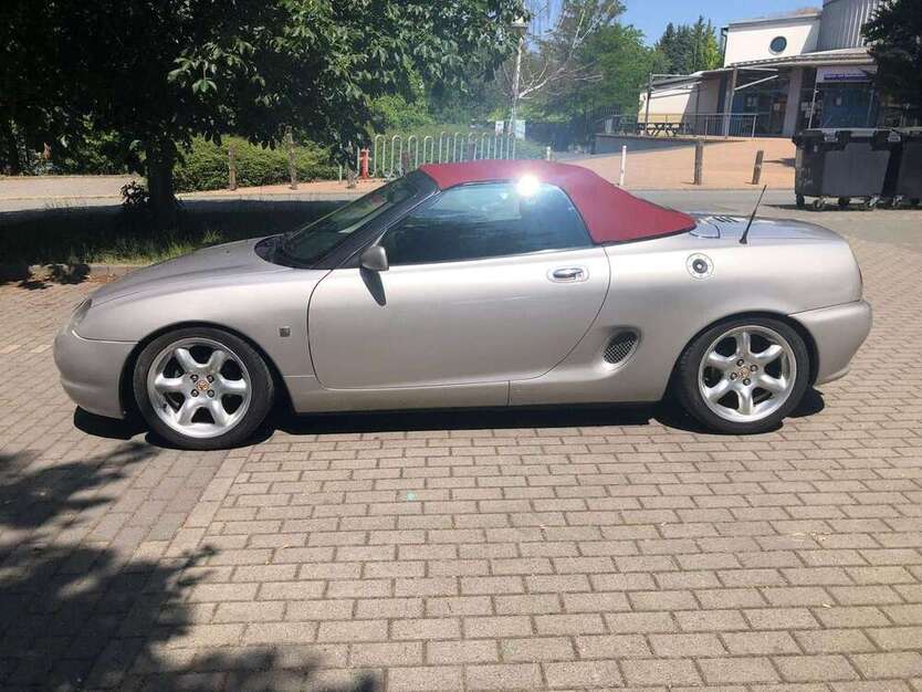 MG F 100.000 km 6.000 € Saalfeld 07318