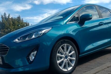 Ford Fiesta 68.000 km 14.499 &euro; Zwenkau 04442