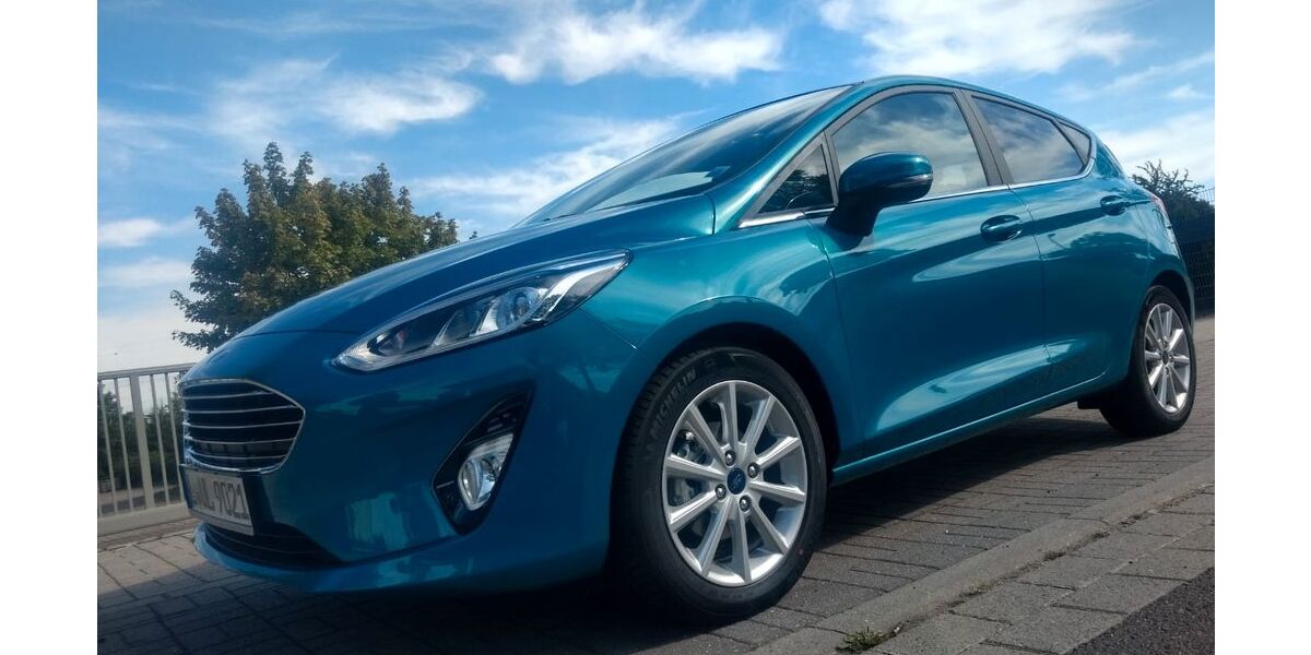 Ford Fiesta 68.000 km 14.499 &euro; Zwenkau 04442