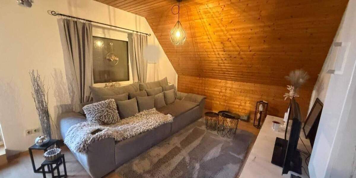 Mehrfamilienhaus, Wohnhaus Wildberg Effringen - 7 Zimmer, 200 m&sup2;, 475.000&euro; | Angebot:25737017