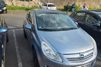 Opel Corsa 180.000 km 1.100 &euro; Fernwald 35463
