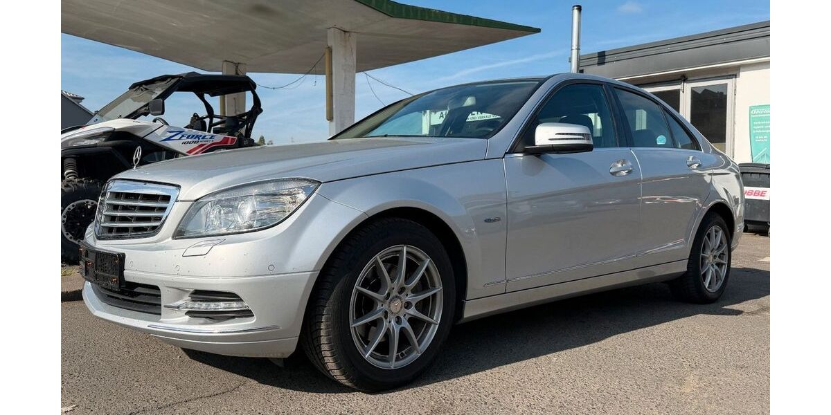 Mercedes-Benz C 200 79.500 km 12.490 &euro; Sontra 36205