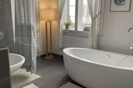 Wohnung Sonneberg - 3 Zimmer, 115 m&sup2;, 860&euro; | Angebot:25343120