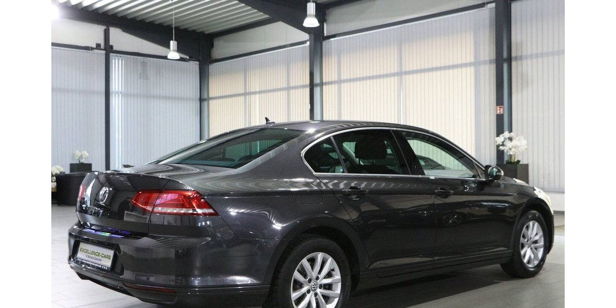 VW Passat 1.4 TSI Comfortline NAVI-DM+APPLE+ANDROID 159.000 km 11.888 &euro; Hamm 59077