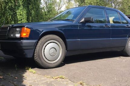 Mercedes-Benz 190 158.000 km 4.500 &euro; Eschenburg 35713