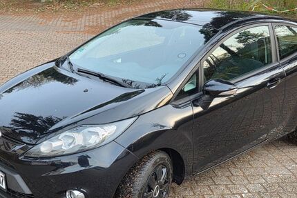 Ford Fiesta 111.000 km 2.700 &euro; Biebelnheim 55234