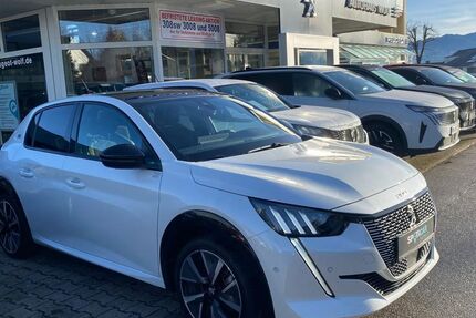 Peugeot 208 39.890 km 16.990 &euro; Penzberg 82377