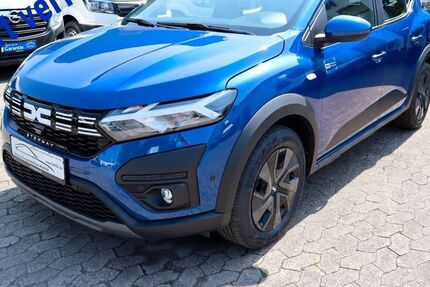 Dacia Sandero 2.000 km 18.450 &euro; Krefeld 47799