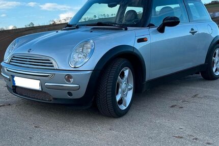 Mini Cooper 132.800 km 2.790 &euro; Waldbrunn 97295