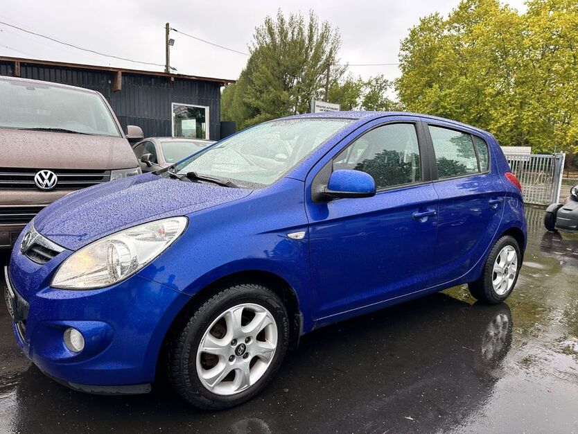 Hyundai i20 120.000 km 3.499 € Frankfurt am Main 60486