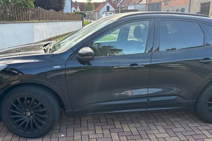 Ford Kuga 77.500 km 22.000 € Ampfurth 39387