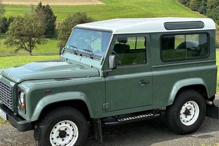 Land Rover Defender 98.836 km 42.700 &euro; Weilrod 61276