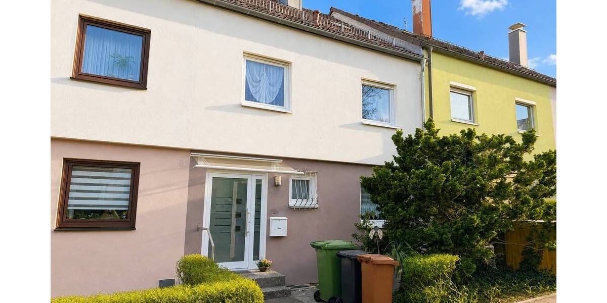 Reihenmittelhaus Schwabach Eichwasen - 4 Zimmer, 99 m&sup2;, 399.000&euro; | Angebot:26703074
