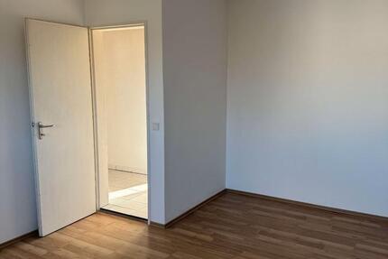 Wohnung Ingolstadt - 4 Zimmer, 84 m&sup2;, 289.000&euro; | Angebot:26874982