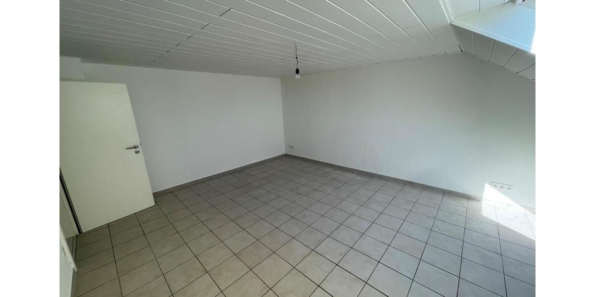 Etagenwohnung Hockenheim - 3 Zimmer, 77 m&sup2;, 239.000&euro; | Angebot:26367765