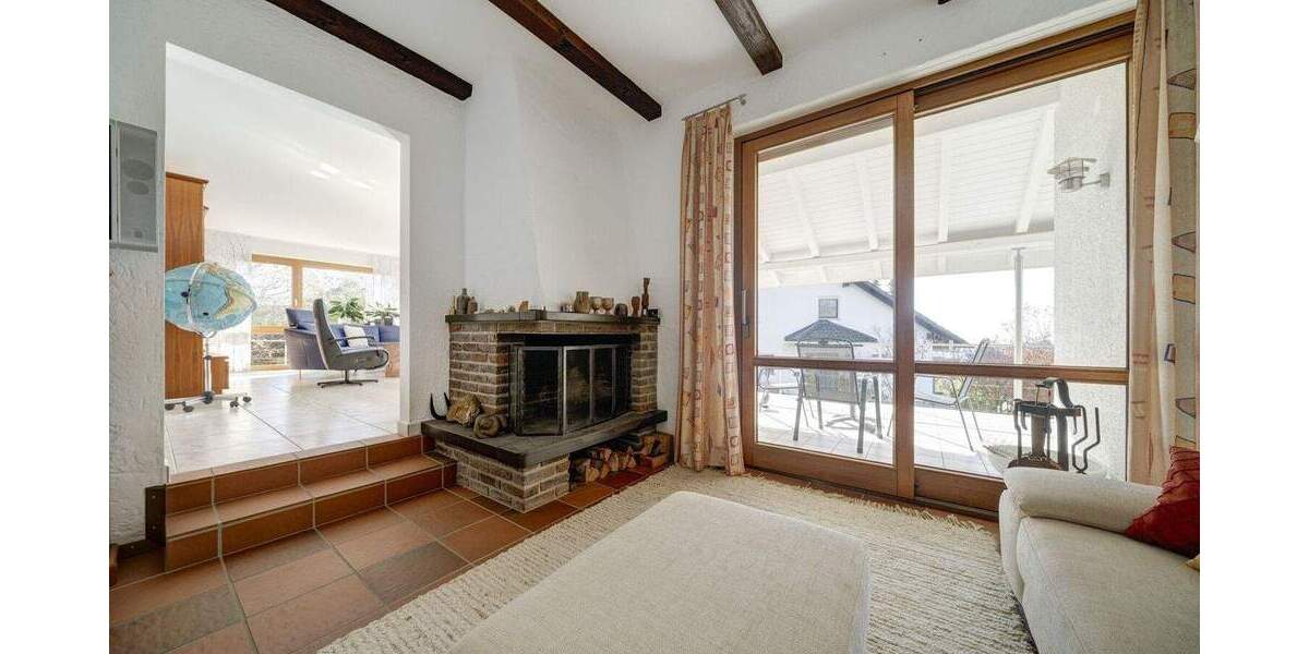 Einfamilienhaus Tengen - 8 Zimmer, 231 m&sup2;, 595.000&euro; | Angebot:25690110