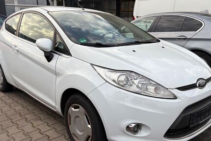 Ford Fiesta 192.862 km 3.300 &euro; Düren 52355