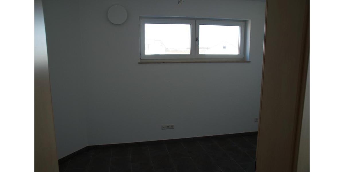 Einfamilienhaus Laupheim - 3.5 Zimmer, 101 m&sup2;, 420.000&euro; | Angebot:27128715