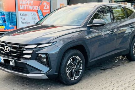 Hyundai TUCSON 24.351 km 30.600 € Krefeld 47798