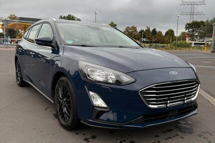 Ford Focus 52.300 km 11.999 &euro; Berlin 13125