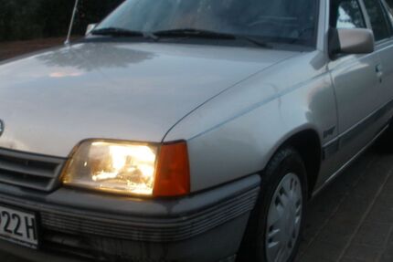 Opel Kadett 50.000 km 3.500 &euro; Habscheid 54597