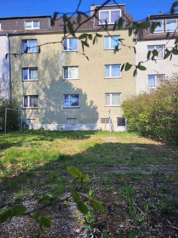 4- Familienhaus mit großem Garten, kleiner Garage und Stellplatz in Lüdenscheid-Buckesfeld... zimmer