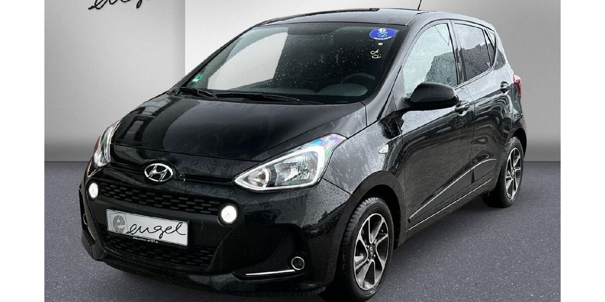 Hyundai i10 27.900 km 10.989 &euro; Wunsiedel 95632