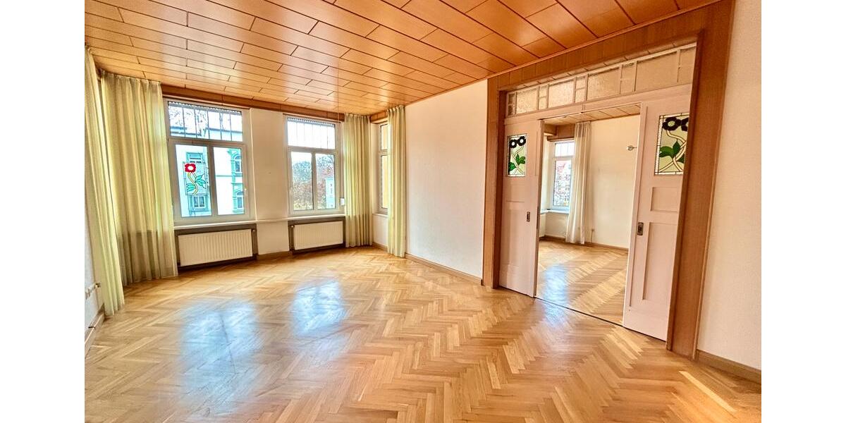 Elegante 5-Zimmer-Altbauwohnung mit Balkon in begehrter Lage Magdeburgs 5 zimmer