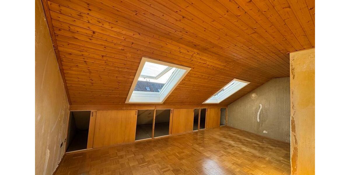 Einfamilienhaus Coburg - 8 Zimmer, 160 m&sup2;, 1.390&euro; | Angebot:26112781