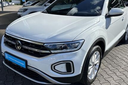 VW T-Roc 1.879 km 26.999 &euro; Büren 33142
