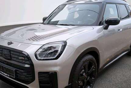 Mini Countryman SE All4 2.965 km 43.679 &euro; München 80788