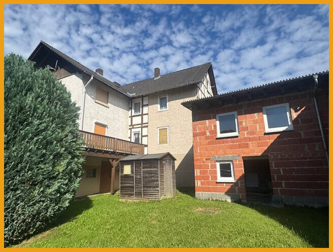 Mehrfamilienhaus, Wohnhaus Neustadt (Hessen) / Mengsberg Mengsberg - 7 Zimmer, 270 m&sup2;, 204.900&euro; | Angebot:25970668