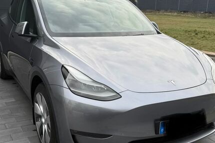Tesla Model Y 36.800 km 39.999 &euro; Zeithain 01619