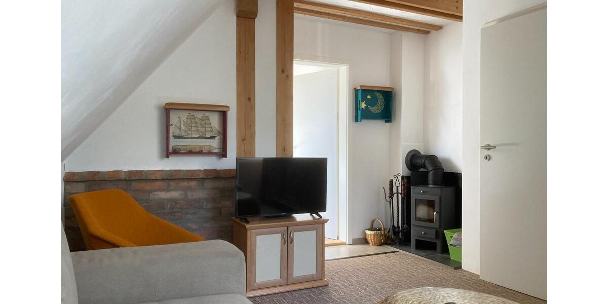 Dachgeschoßwohnung Bentwisch - 2 Zimmer, 45 m&sup2;, 750&euro; | Angebot:25415236