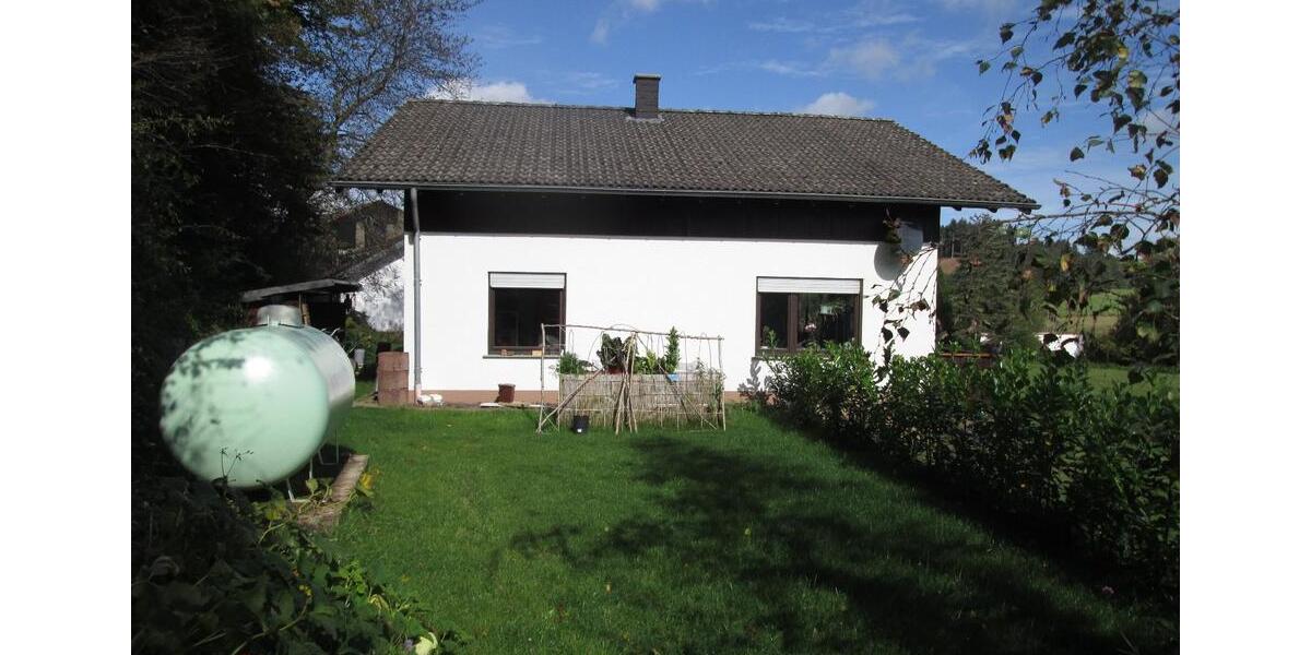 Einfamilienhaus Bettenfeld - 3 Zimmer, 77 m&sup2;, 700&euro; | Angebot:26053265