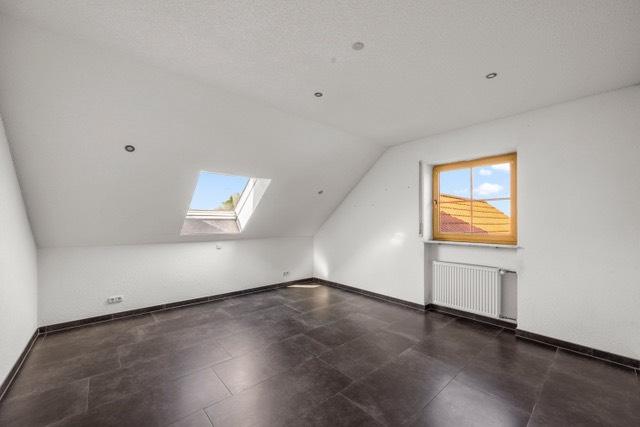 Dachgeschoßwohnung Pottenstein - 4 Zimmer, 105 m&sup2;, 1.090&euro; | Angebot:26535675